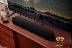 Sonos Beam 2 Smart Soundbar With Voice Control -Home Electronics Store Beam Sonos Evergreen 1 Lifestyle Game Day HR JPG Q4FY21 MST MST JPGDIGITAL fid153498
