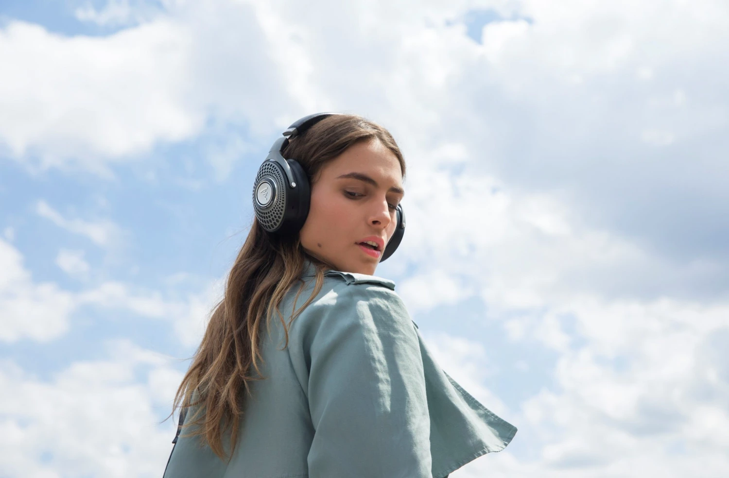 Focal BATHYS Closed-back Wireless Headphones With Active Noise Canceling 7 Focal BATHYS Closed-back Wireless Headphones With Active Noise Canceling - Image 7