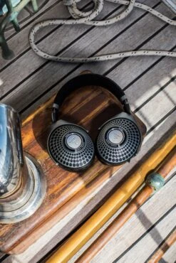 Focal BATHYS Closed-back Wireless Headphones With Active Noise Canceling 14 Focal BATHYS Closed-back Wireless Headphones With Active Noise Canceling -Home Electronics Store FOCAL 2938