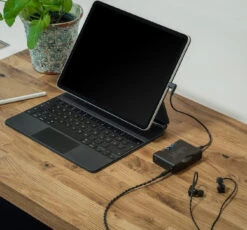 Chord Electronics MOJO 2 Portable DAC Headphone Amplifier -Home Electronics Store KE20231 HDRcopy