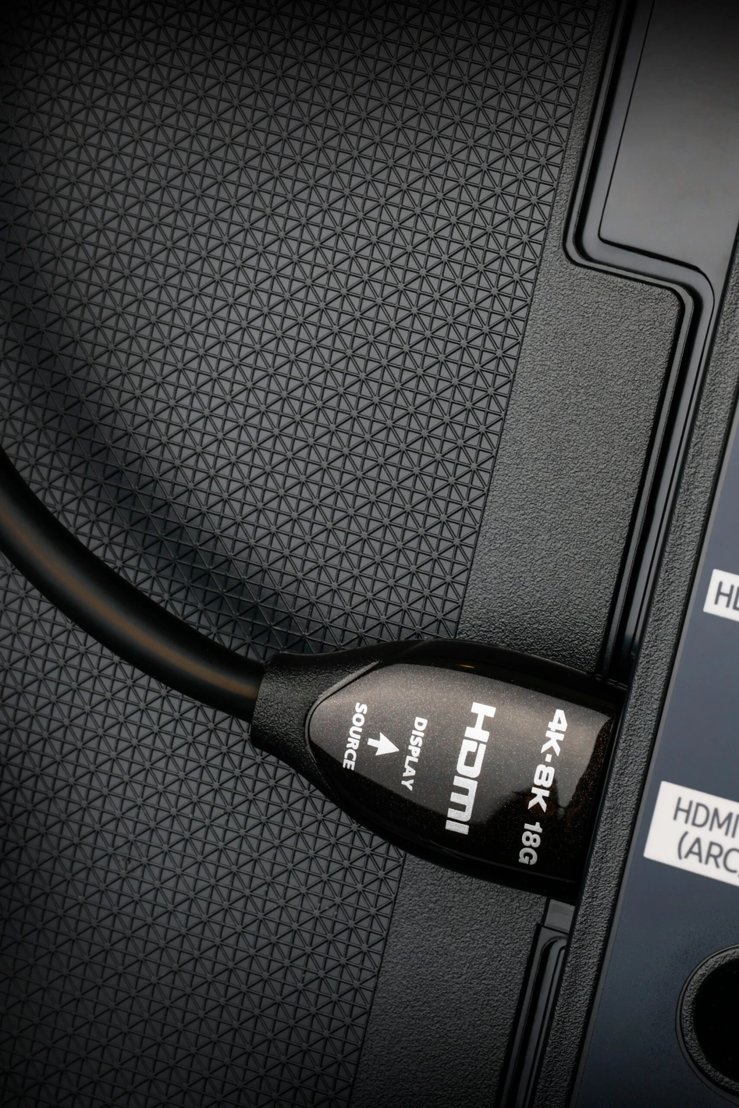 AudioQuest Root Beer 18 Long-Distance Active Optical HDMI 3 AudioQuest Root Beer 18 Long-Distance Active Optical HDMI - Image 3