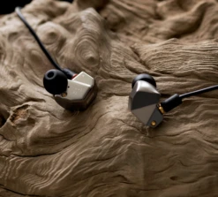 Final Audio B2 Single Driver (BA) Earphones