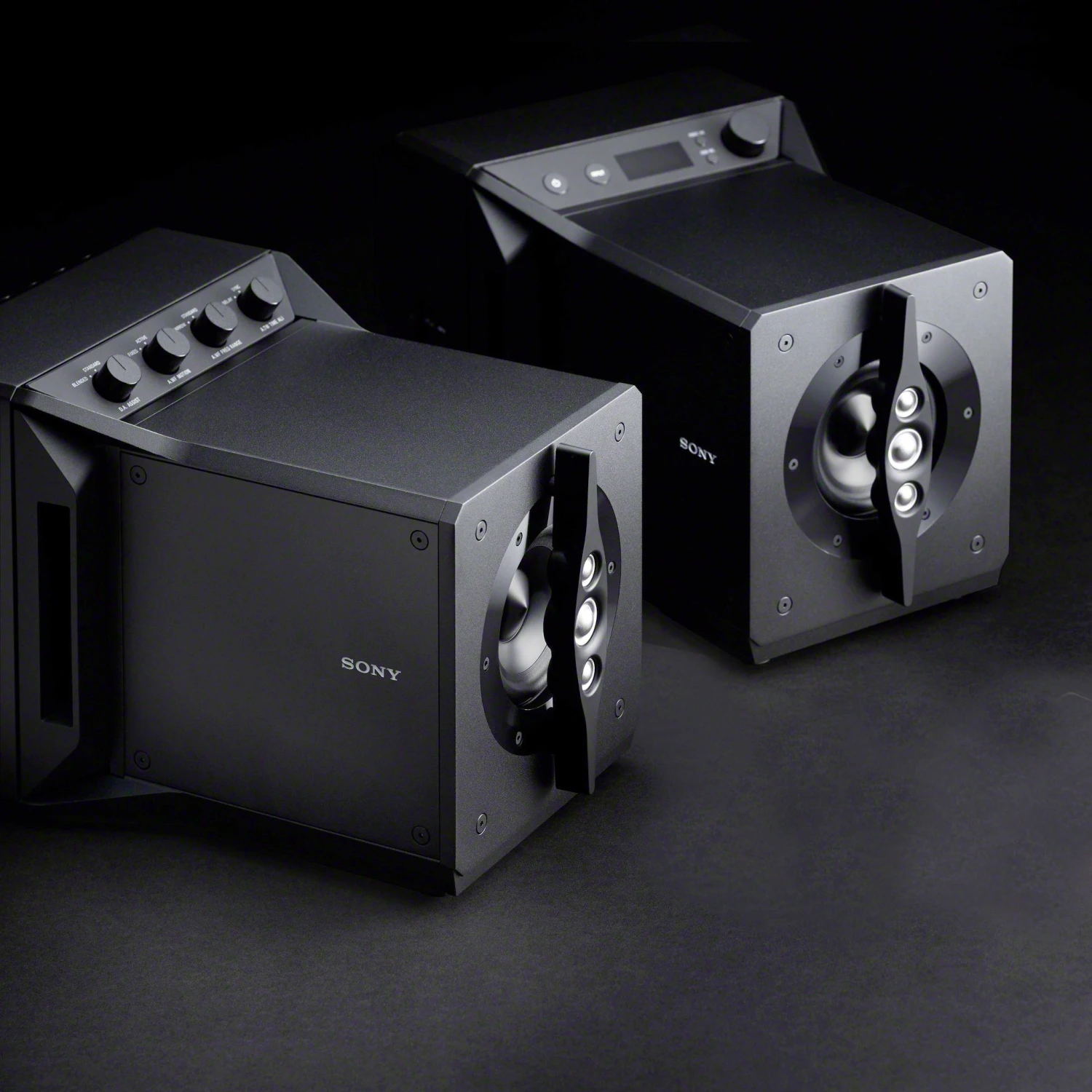 Sony SAZ1 HiRes Near Field Powered Speaker System Signature Series For PC 2 Sony SAZ1 HiRes Near Field Powered Speaker System Signature Series For PC - Image 2