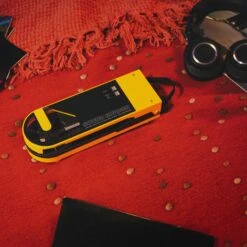 Audio-Technica AT-SB727 Sound Burger Portable Bluetooth Turntable -Home Electronics Store atsb727 lifestyle 02