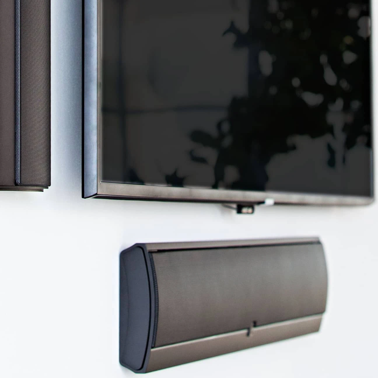 Definitive Technology Mythos LCR-75 On-Wall Speaker For 75 Inch TVs (Each) 5 Definitive Technology Mythos LCR-75 On-Wall Speaker For 75 Inch TVs (Each) - Image 5