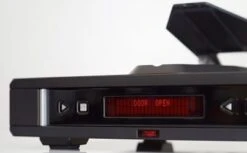 Rega Valve Isis Reference CD Player -Home Electronics Store valve isis gallery 02